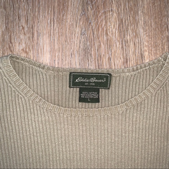 Large Eddie Bauer Women’s Long Sleeve Knit Shirt in Green - Picture 3 of 3